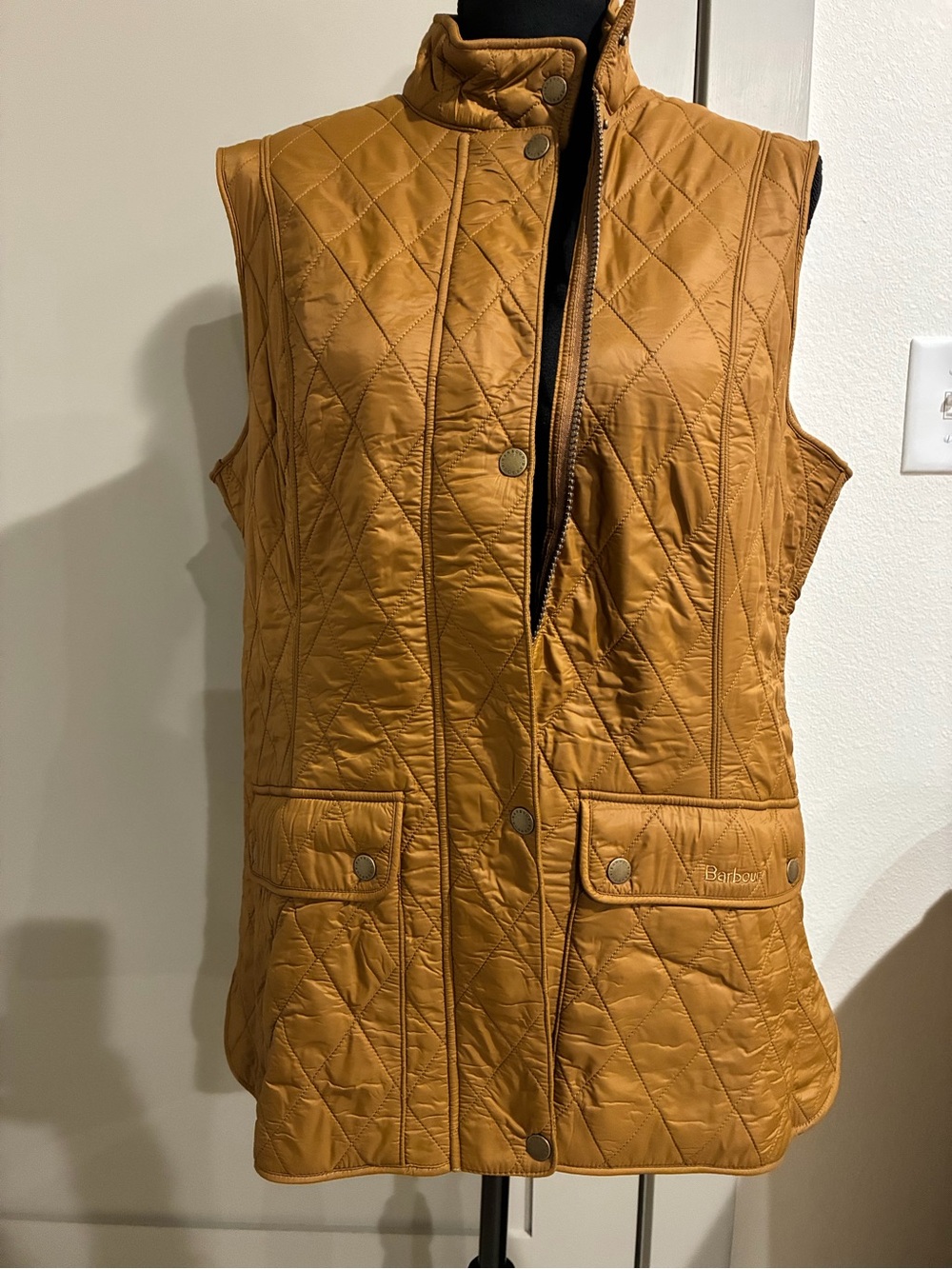 Barbour Wray Gilet Women’s Quilted Fleece Lined Sleeveless Vest in Mustard